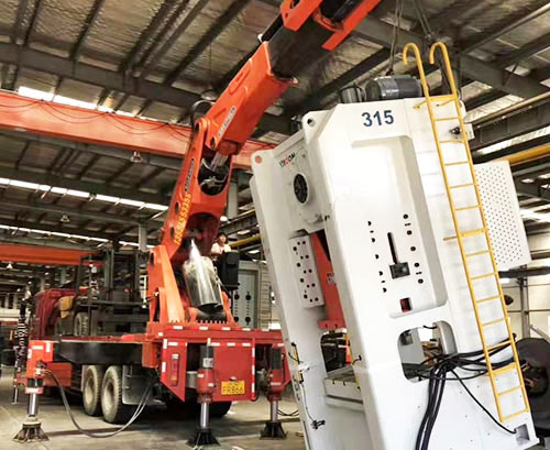 井研附近随车吊出租，轻松解决运输难题