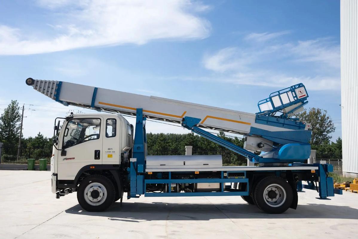 井研云梯上料车租赁费用